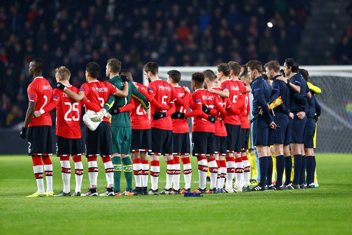 AYX 中国官网新疆广汇训练开放日；今晨战术微调引欢呼；欧冠在即；年轻球员得到机会的简单介绍