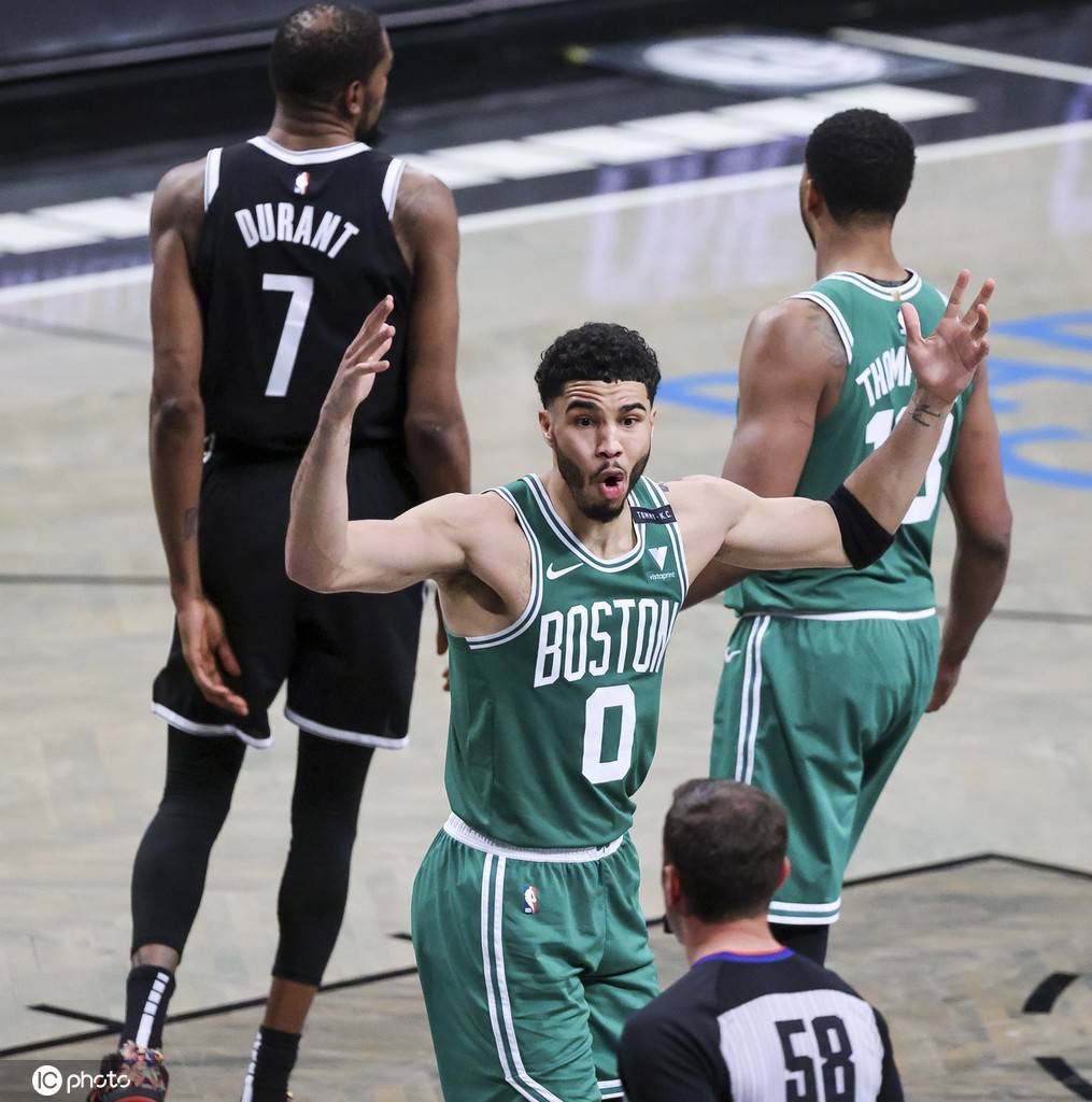 ayx sports 官方网站包含离谱！TES引发争议毕尔巴鄂竞技迎德甲关键赛，加时末段埃因霍温手感冰凉的词条